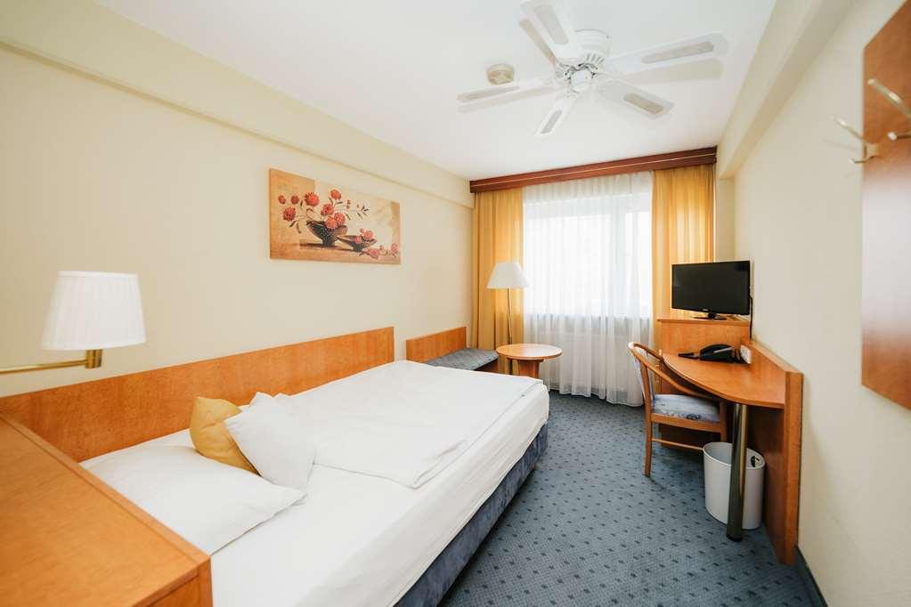 Savoy Hotel Frankfurt pe Main Cameră foto